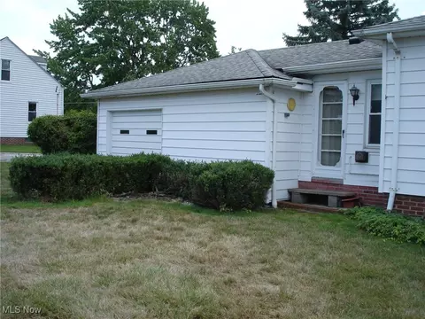 185 Hillside Rd, Seven Hills, OH 44131 photo 41