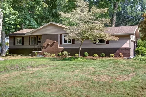 33100 Redwood Blvd, Avon Lake, OH 44012