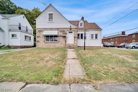 3068 W 137th St, Cleveland, OH 44111