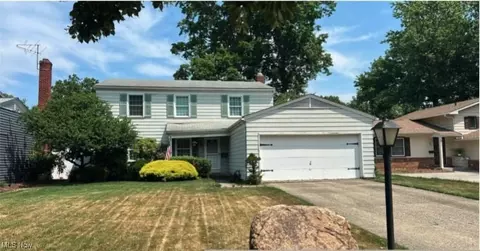 4627 Bradford Rd, Cleveland, OH 44121
