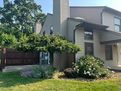 Exterior - 1917 NW Lakeside Ave NW #10C, Canton, OH 44708 photo 2 of 4