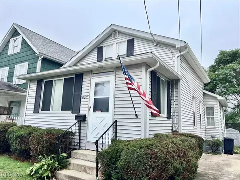 860 Chester Ave, Akron, OH 44314