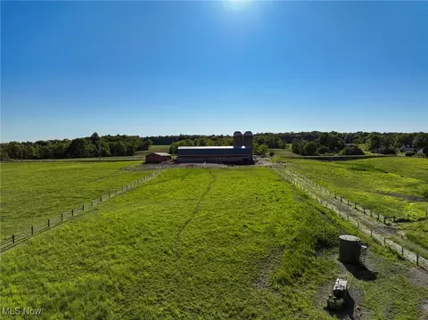 Madison Rd, Middlefield, OH 44062 photo 8
