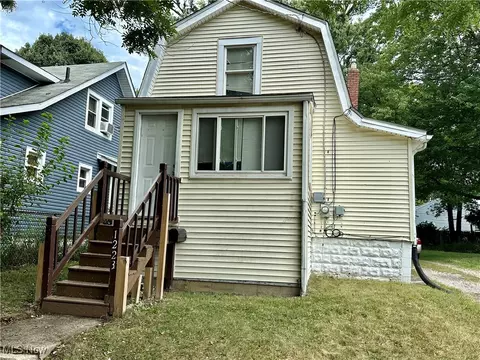 1223 Atwood Ave, Akron, OH 44301
