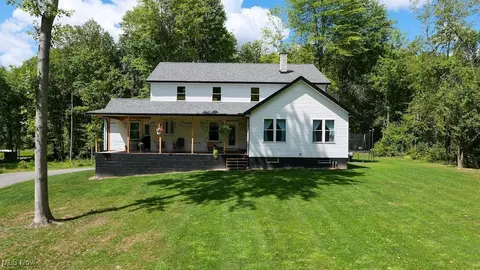 11541 Kyle Rd, Garrettsville, OH 44231
