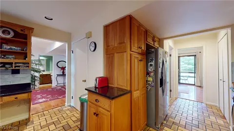 1871 Pine Dr, Kent, OH 44240 photo 9