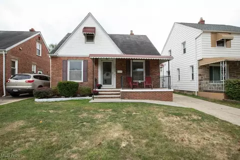 12822 Grannis Rd, Garfield Heights, OH 44125