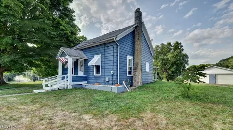 4597 E State St, New Philadelphia, OH 44663