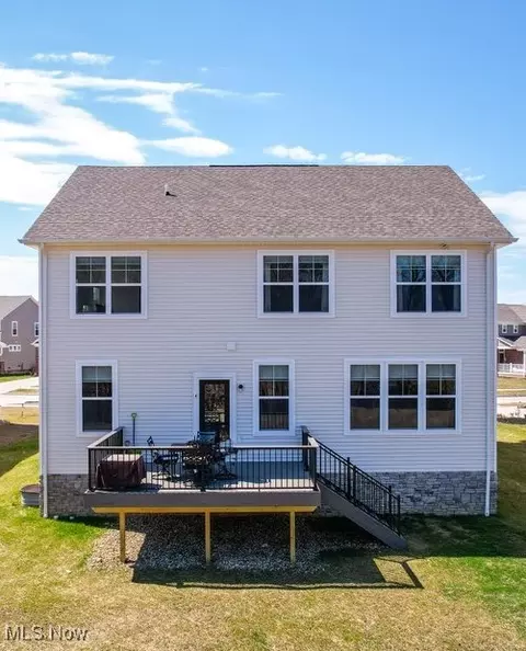 Exterior - 838 River Run Rd, Aurora, OH 44202 photo 2 of 2