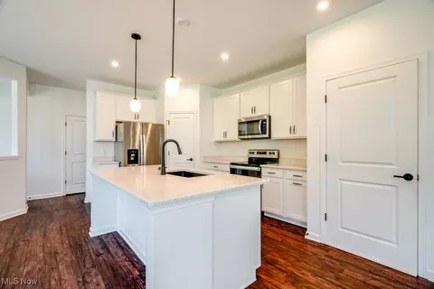 Kitchen - 838 River Run Rd, Aurora, OH 44202 photo 2 of 4