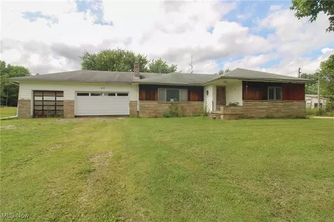 3279 Durst Clagg Rd NE, Warren, OH 44481