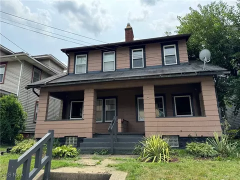 916 16th St NW, Canton, OH 44703