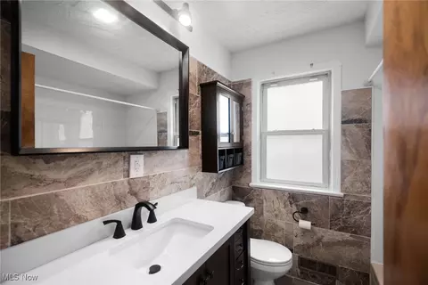 5618 Ackley Rd, Cleveland, OH 44129 photo 18
