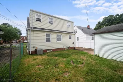 5618 Ackley Rd, Cleveland, OH 44129 photo 38
