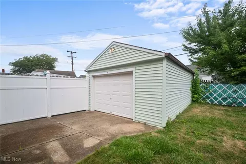 5618 Ackley Rd, Cleveland, OH 44129 photo 35