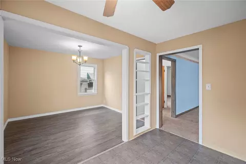 5618 Ackley Rd, Cleveland, OH 44129 photo 9
