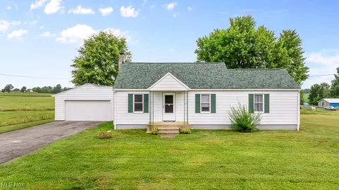 Exterior - 16844 W Pine Lake Rd, Beloit, OH 44609 photo 2 of 7
