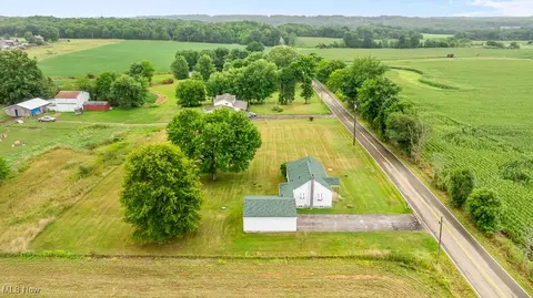 View/Area - 16844 W Pine Lake Rd, Beloit, OH 44609 photo 4 of 8