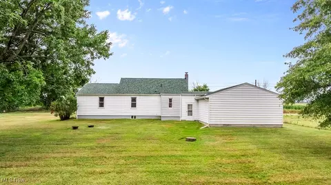Exterior - 16844 W Pine Lake Rd, Beloit, OH 44609 photo 3 of 7