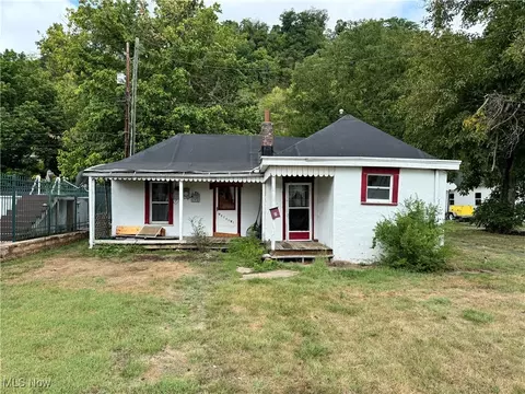 157 Walter St, Yorkville, OH 43971