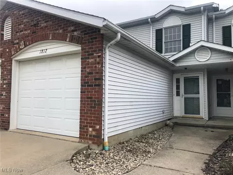 1812 Meadowland Dr, Brunswick, OH 44212