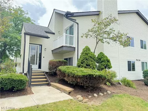 9036 Portage Pointe Dr #E, Streetsboro, OH 44241