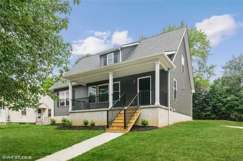 1352 Allendale Ave, Akron, OH 44306