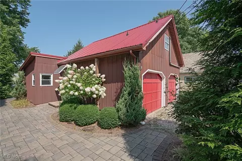 303 Vernon St, Marietta, OH 45750