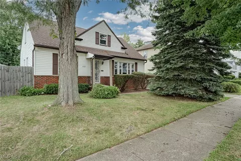 4107 Greenvale Rd, South Euclid, OH 44121