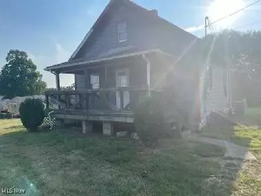 4005 Adamsville Rd, Zanesville, OH 43701
