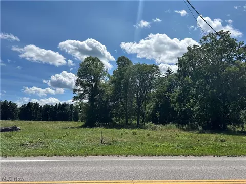 15317 Kinsman Rd, Middlefield, OH 44062