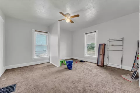 352 Vic Janowicz Dr, Elyria, OH 44035 photo 9