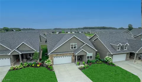 4062 Coventry Cir, Huron, OH 44839