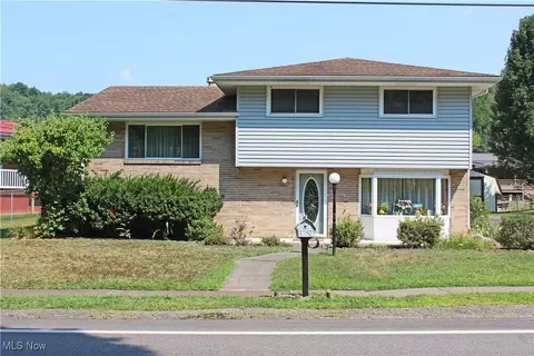 1599 Kings Creek Rd, Weirton, WV 26062