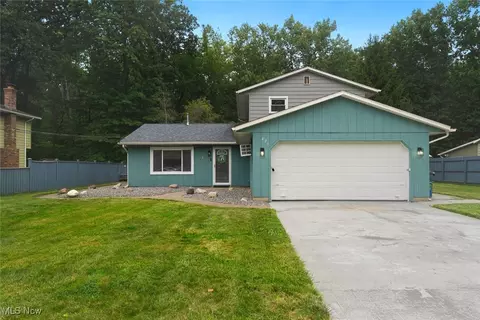 821 Lafayette Blvd, Sheffield, OH 44054