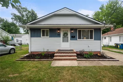 731 E 344th St, Eastlake, OH 44095