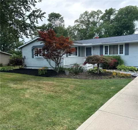 10131 N Delmonte Blvd, Streetsboro, OH 44241