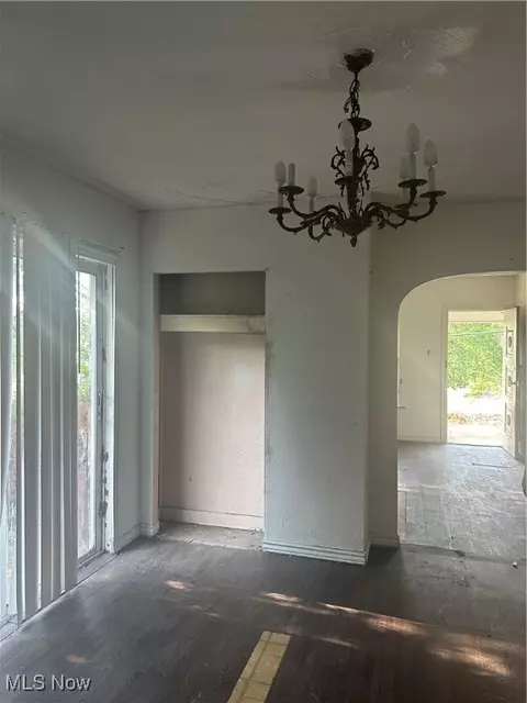 524 Pyramus Rd, Chester, WV 26034 photo 4