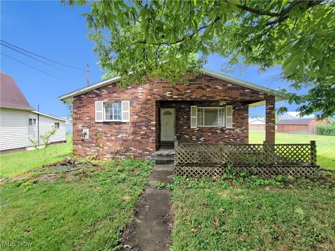 3309 6th Ave, Parkersburg, WV 26101