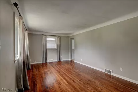 Living - 6350 Aster Dr, Independence, OH 44131 photo 1 of 2