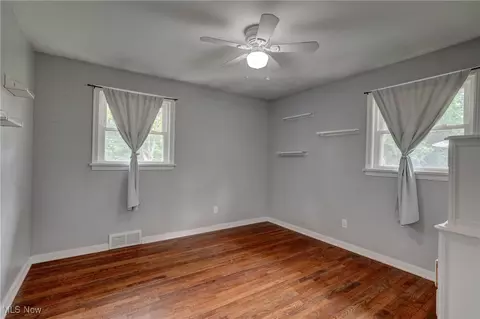 Bedroom - 6350 Aster Dr, Independence, OH 44131 photo 2 of 4