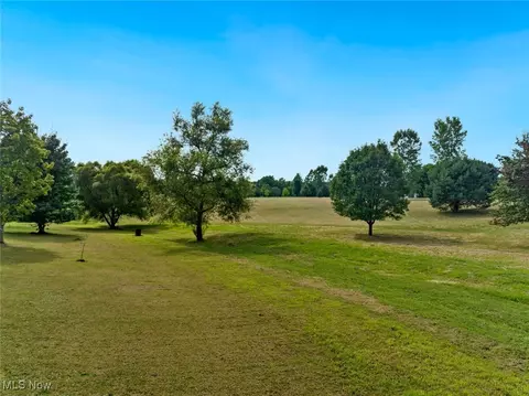 1960 Muntz Rd, Valley City, OH 44280