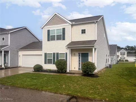 294 Teal Cir, Akron, OH 44319