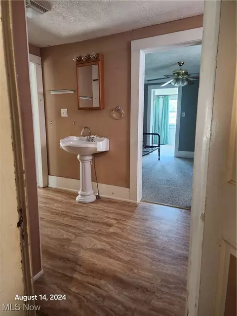 130 E Walnut St, Ashland, OH 44805 photo 10