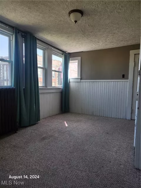 130 E Walnut St, Ashland, OH 44805 photo 5