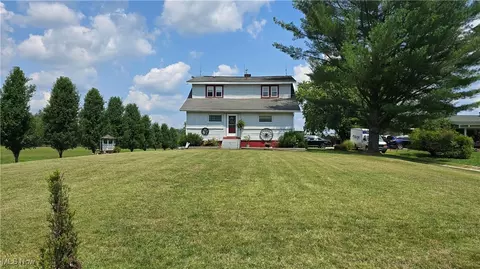 155 Camp Barbe Rd, Elizabeth, WV 26143