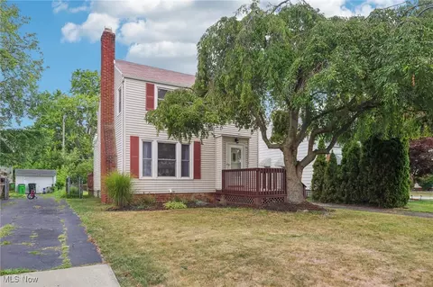 300 E 248th St, Euclid, OH 44123