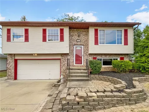 4490 Ocala Dr, Cleveland, OH 44134