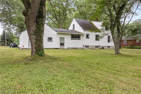 6266 Murray Ridge Rd, Elyria, OH 44035 photo 3