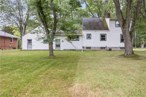 6266 Murray Ridge Rd, Elyria, OH 44035 photo 4